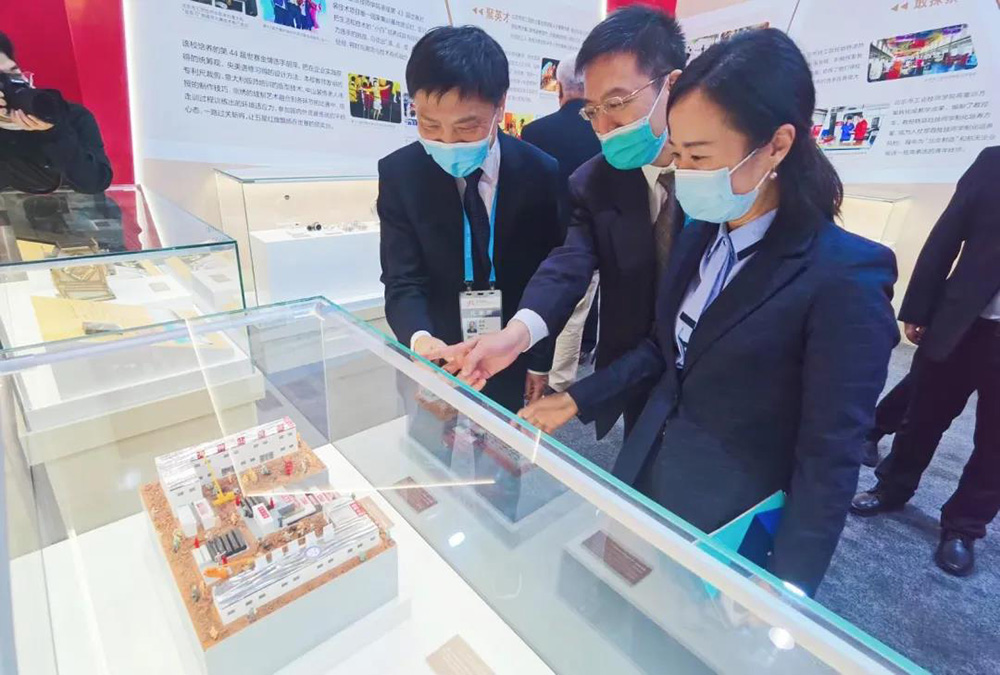 888腾博会-诚信为本,专业效劳