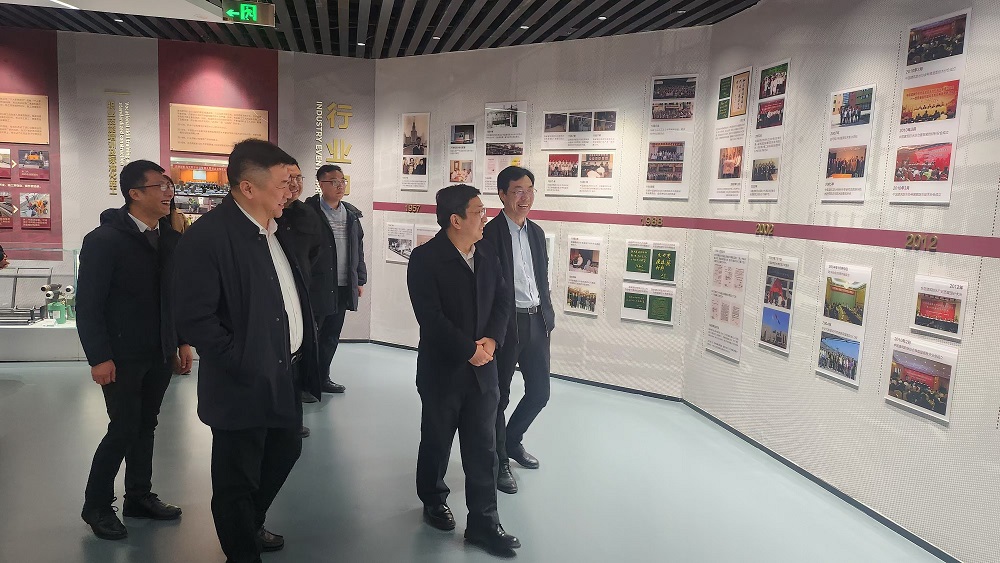 888�ڲ���-����Ϊ��,רҵЧ��